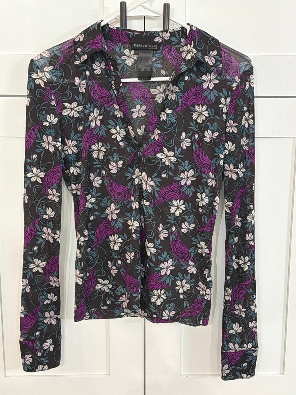 Kenneth Cole Sheer Floral Blouse Long Sleeve Button Front Black Purple - S - EUC